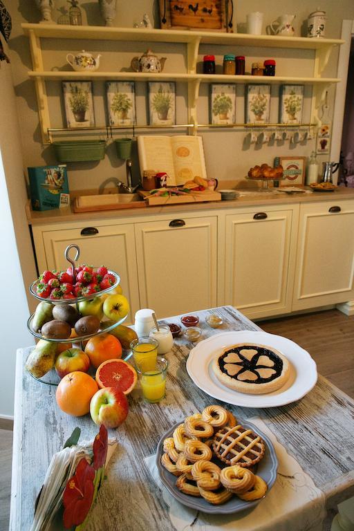 La Casa Di Alessio Bed & Breakfast เลชเช ภายนอก รูปภาพ