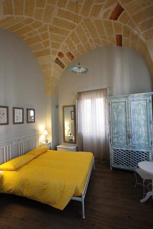 La Casa Di Alessio Bed & Breakfast เลชเช ห้อง รูปภาพ