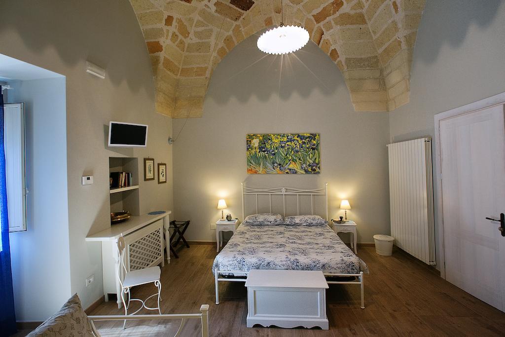 La Casa Di Alessio Bed & Breakfast เลชเช ห้อง รูปภาพ